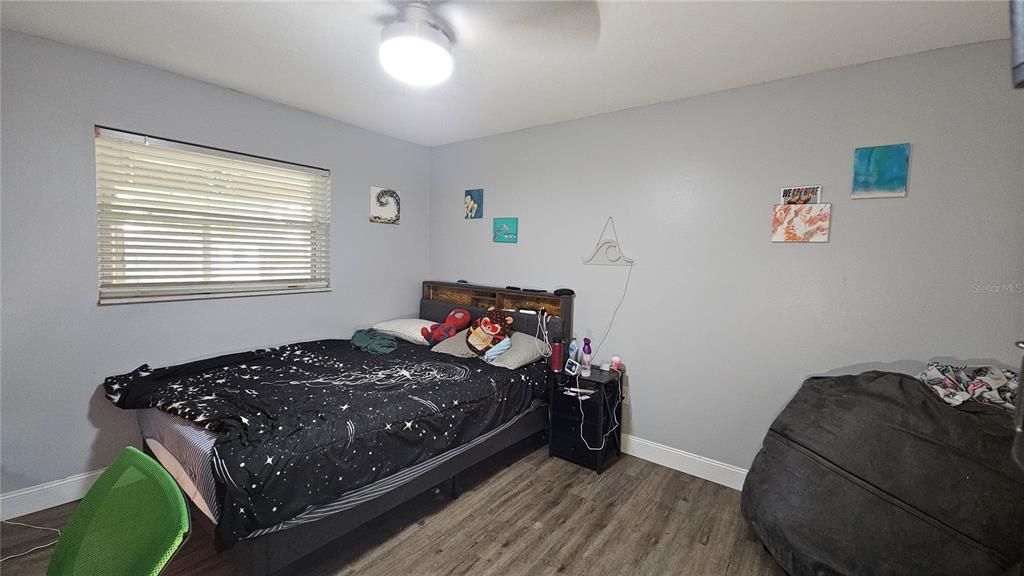 For Sale: $399,900 (4 beds, 2 baths, 2236 Square Feet)