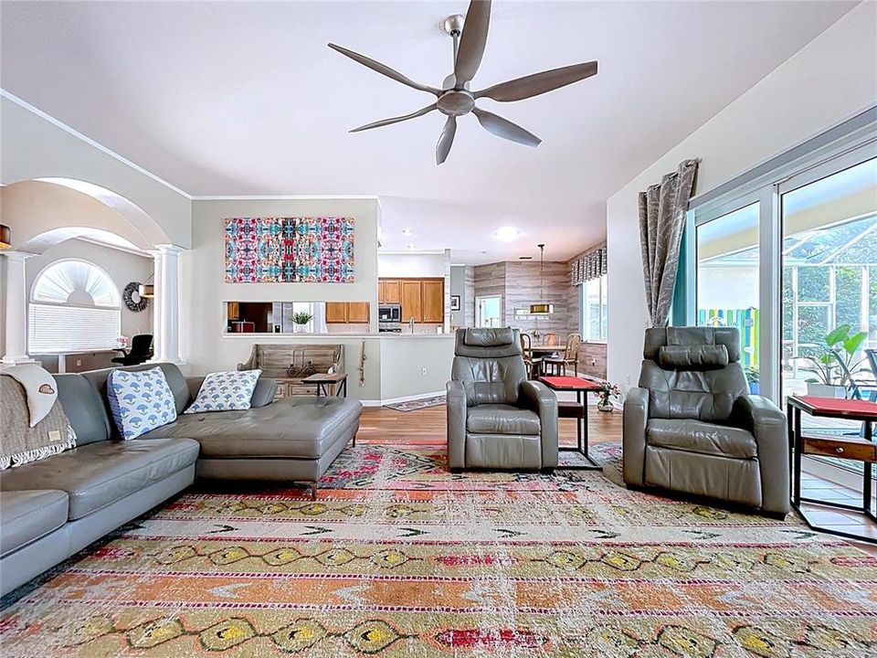 For Sale: $629,000 (3 beds, 3 baths, 2399 Square Feet)