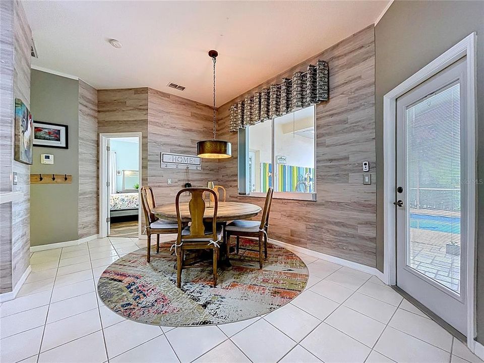 For Sale: $629,000 (3 beds, 3 baths, 2399 Square Feet)