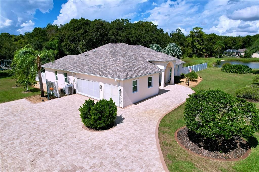 For Sale: $629,000 (3 beds, 3 baths, 2399 Square Feet)