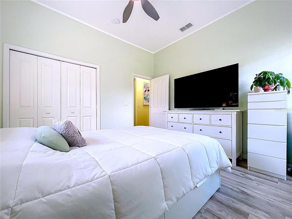 For Sale: $629,000 (3 beds, 3 baths, 2399 Square Feet)