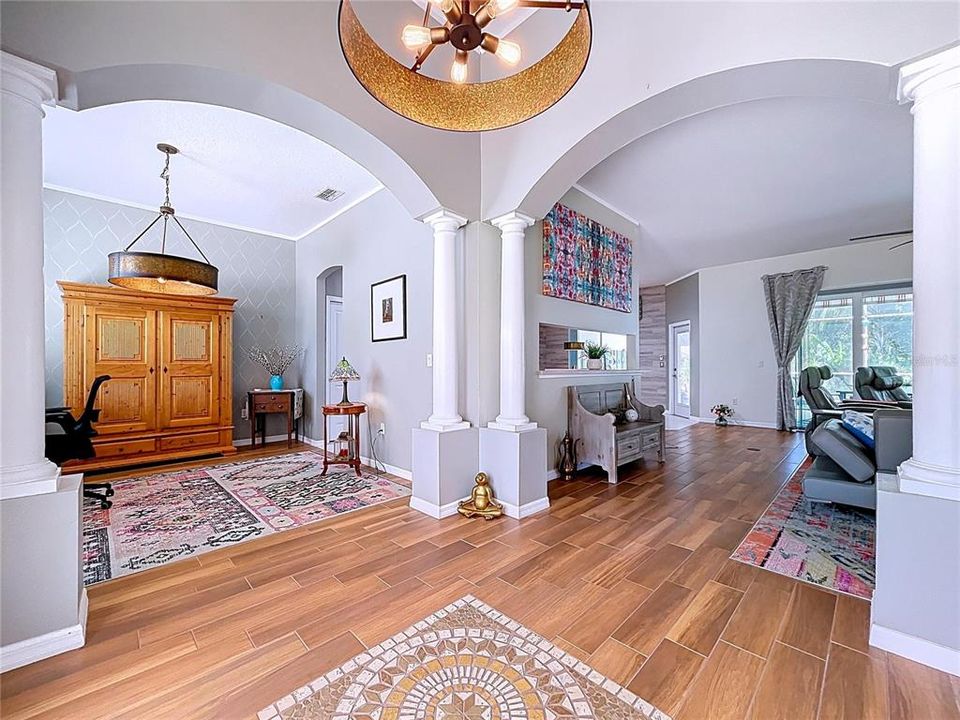 For Sale: $629,000 (3 beds, 3 baths, 2399 Square Feet)