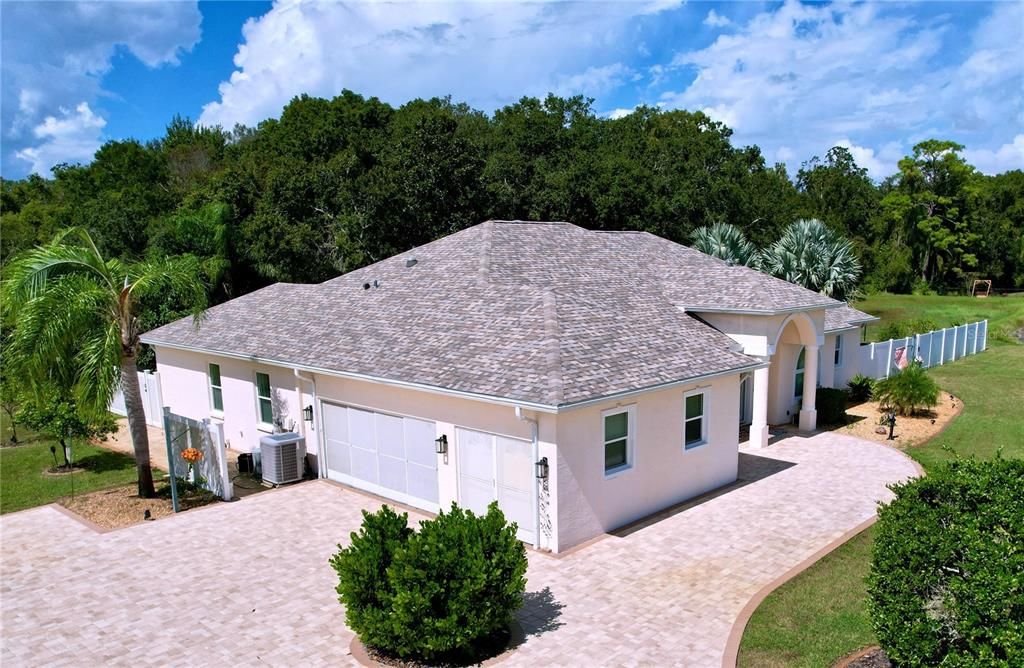 For Sale: $629,000 (3 beds, 3 baths, 2399 Square Feet)