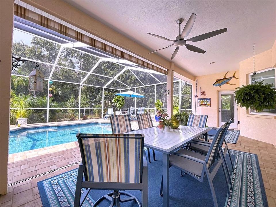 For Sale: $629,000 (3 beds, 3 baths, 2399 Square Feet)