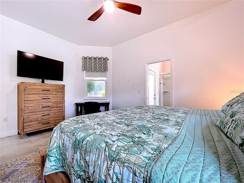 For Sale: $629,000 (3 beds, 3 baths, 2399 Square Feet)