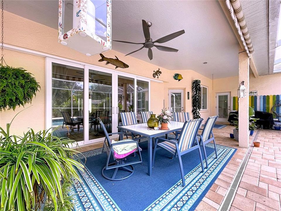 For Sale: $629,000 (3 beds, 3 baths, 2399 Square Feet)