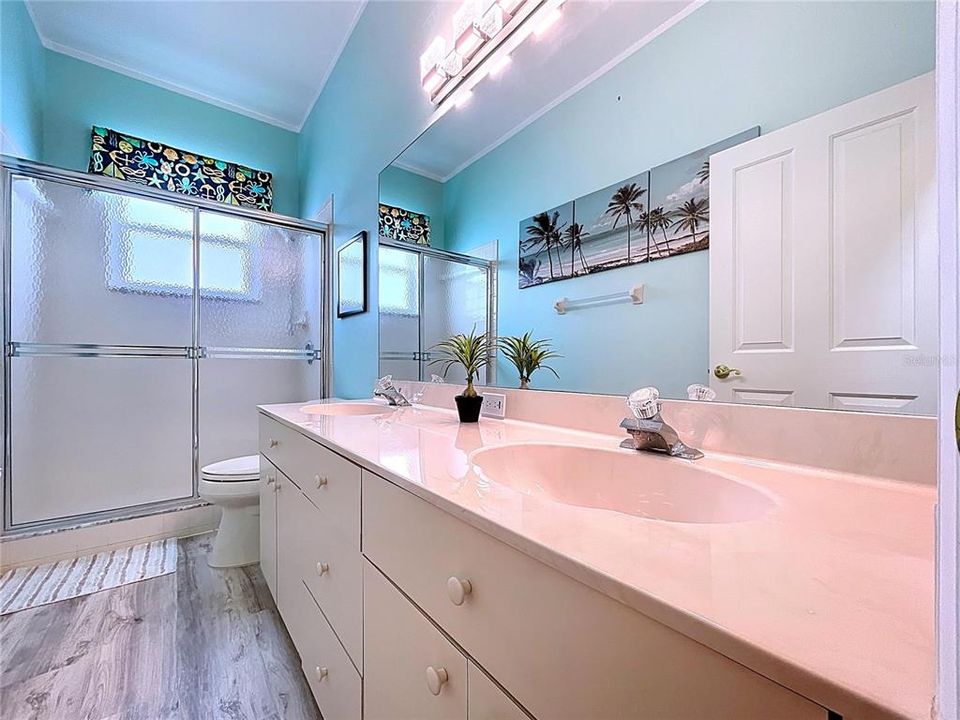 For Sale: $629,000 (3 beds, 3 baths, 2399 Square Feet)