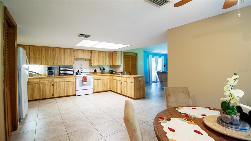 For Sale: $825,000 (4 beds, 3 baths, 3388 Square Feet)