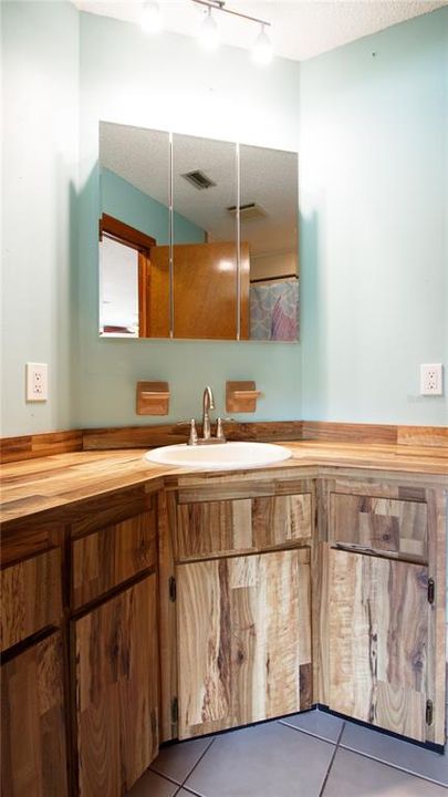 For Sale: $825,000 (4 beds, 3 baths, 3388 Square Feet)