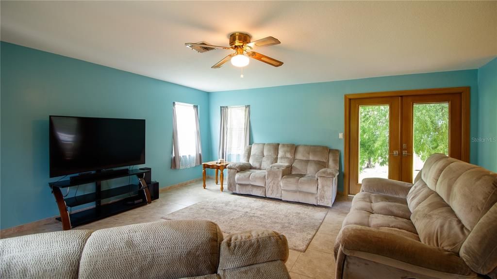 For Sale: $825,000 (4 beds, 3 baths, 3388 Square Feet)