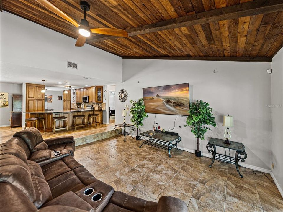 待售: $584,900 (3 贝兹, 3 浴室, 2784 平方英尺)