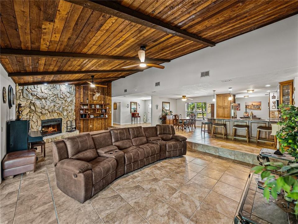 待售: $584,900 (3 贝兹, 3 浴室, 2784 平方英尺)