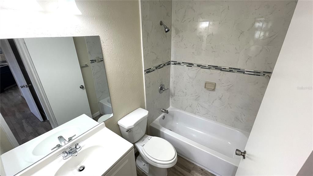 Active With Contract: $1,375 (2 beds, 2 baths, 864 Square Feet)