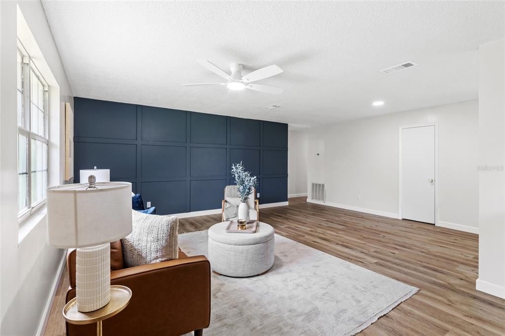 待售: $279,900 (4 贝兹, 2 浴室, 1824 平方英尺)