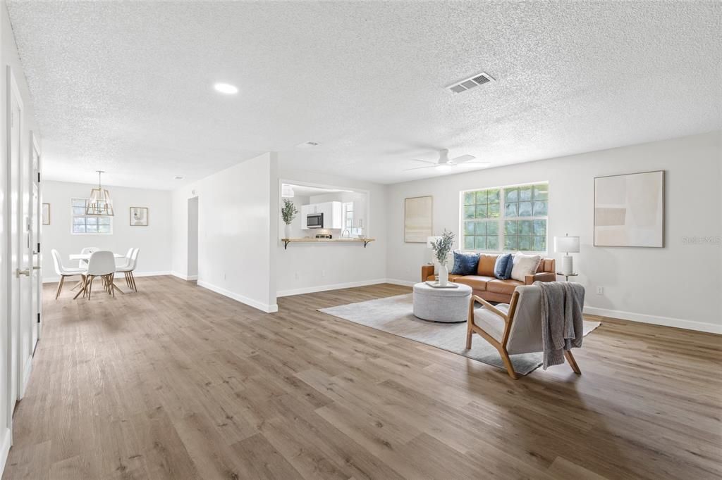 待售: $279,900 (4 贝兹, 2 浴室, 1824 平方英尺)