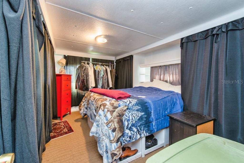 For Sale: $85,000 (1 beds, 1 baths, 480 Square Feet)