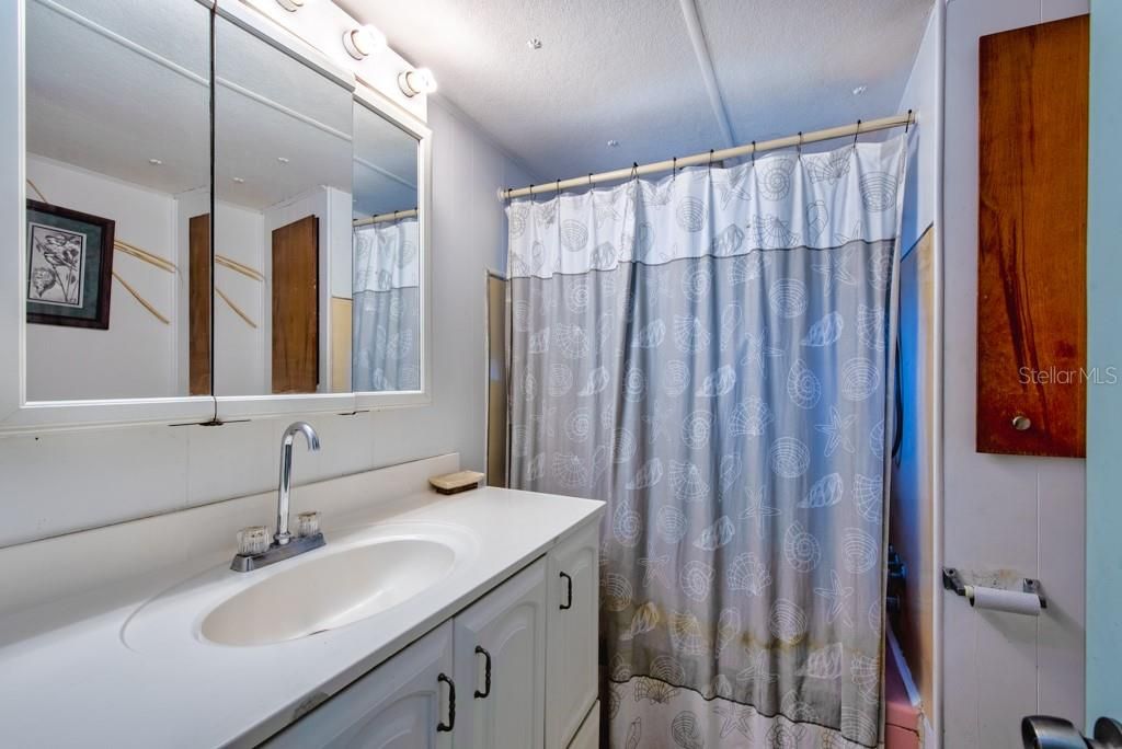 For Sale: $85,000 (1 beds, 1 baths, 480 Square Feet)