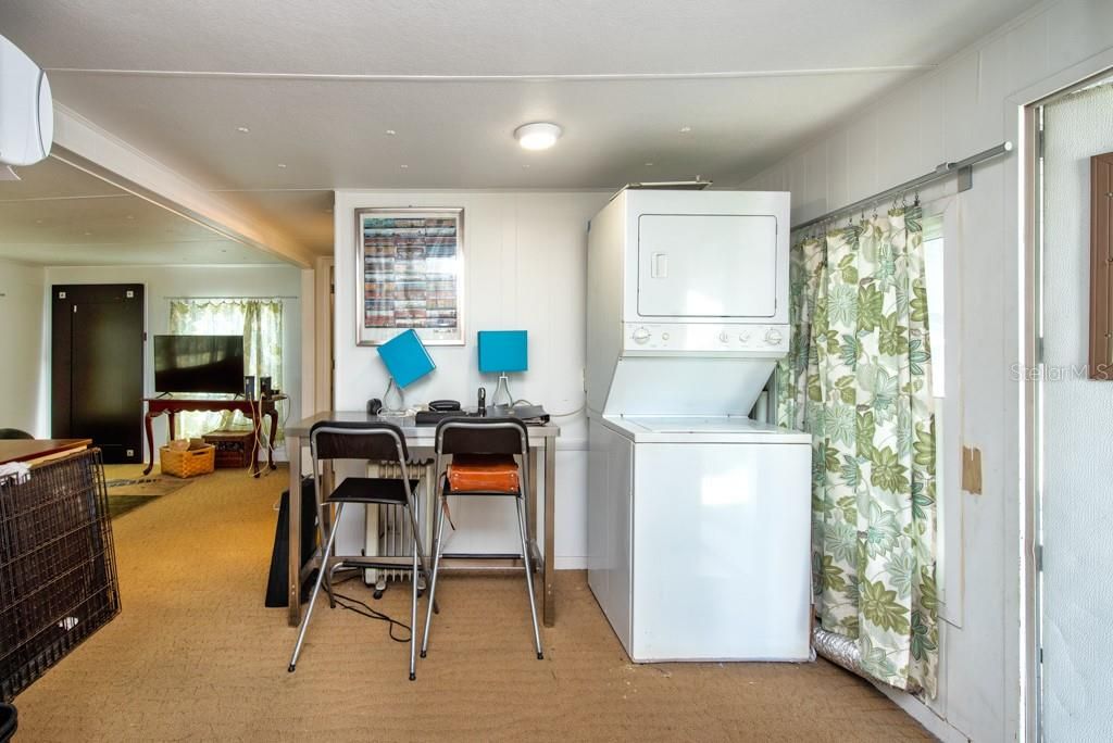 For Sale: $85,000 (1 beds, 1 baths, 480 Square Feet)