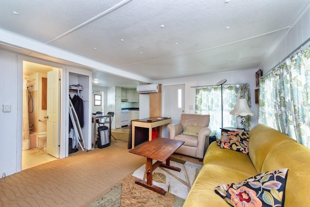 For Sale: $85,000 (1 beds, 1 baths, 480 Square Feet)