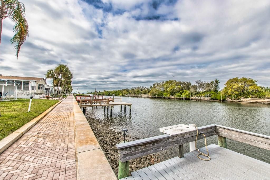 For Sale: $85,000 (1 beds, 1 baths, 480 Square Feet)