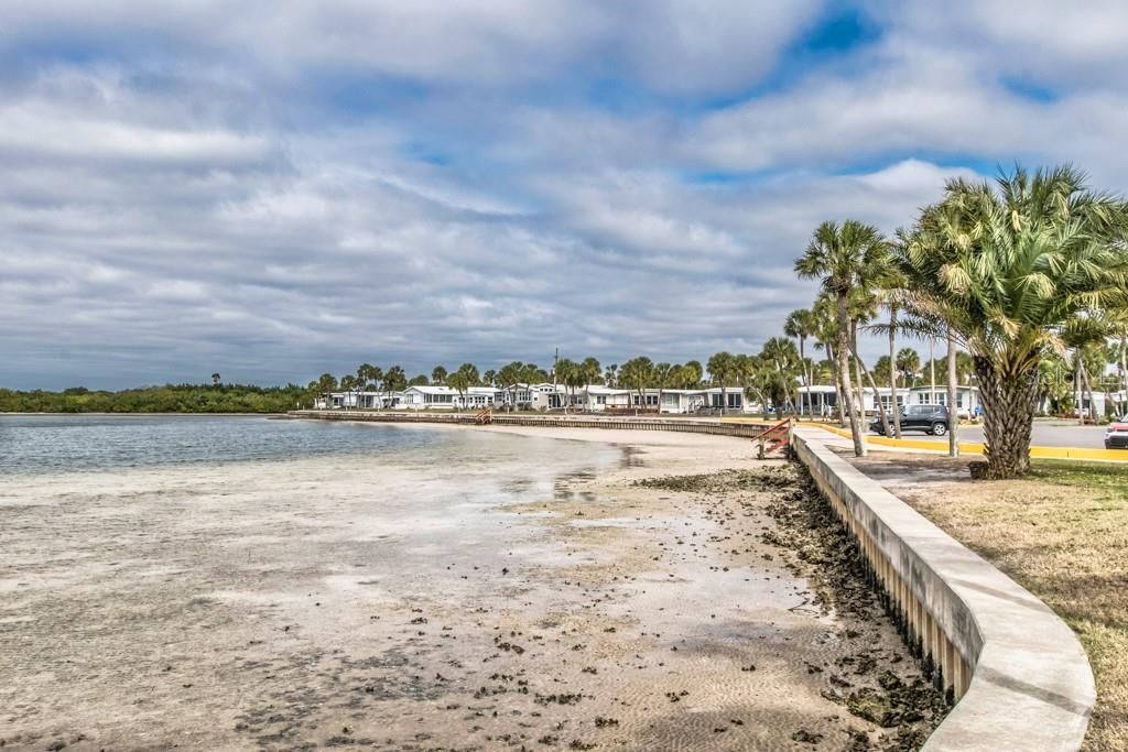 For Sale: $85,000 (1 beds, 1 baths, 480 Square Feet)