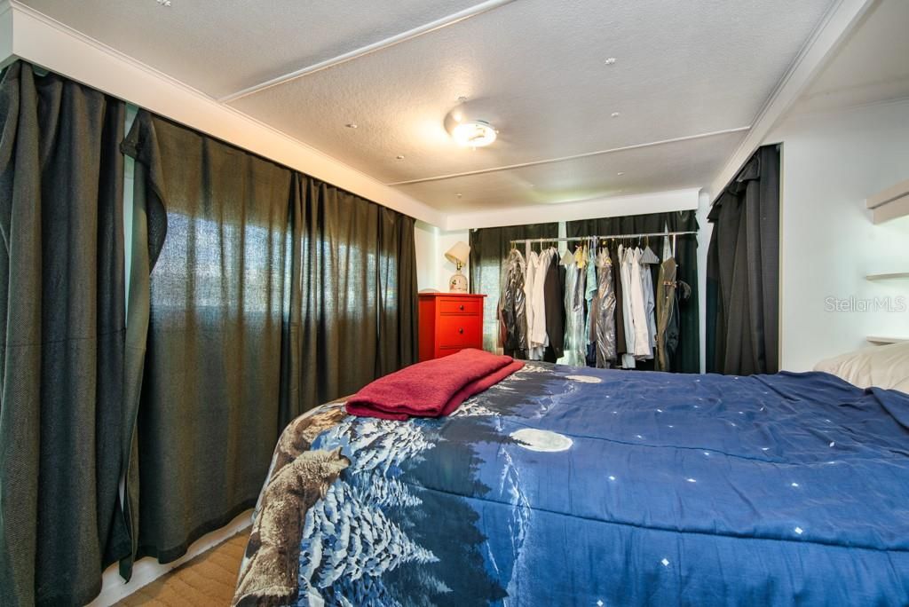 For Sale: $85,000 (1 beds, 1 baths, 480 Square Feet)