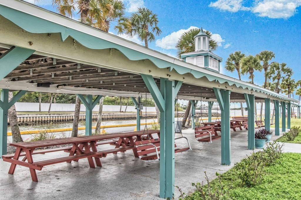 For Sale: $85,000 (1 beds, 1 baths, 480 Square Feet)