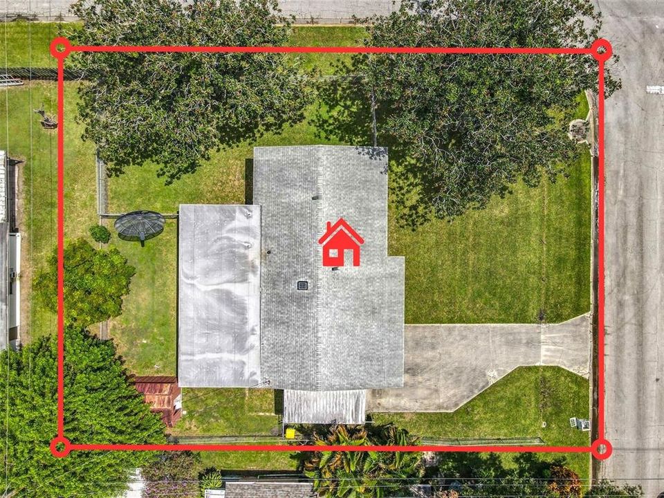 For Sale: $320,000 (3 beds, 2 baths, 1567 Square Feet)