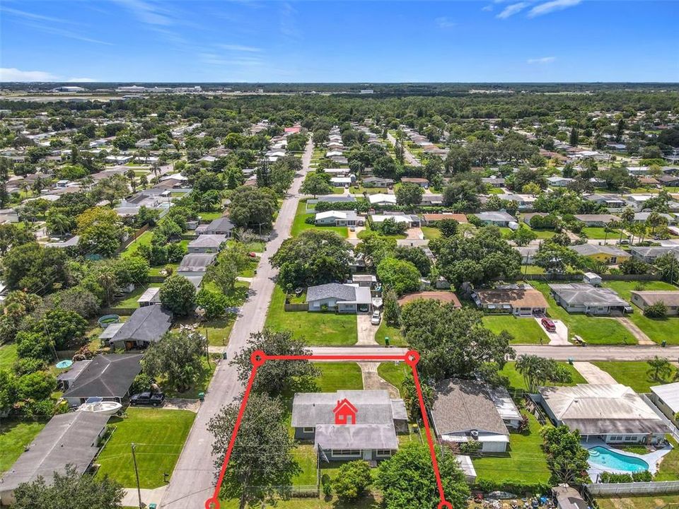 For Sale: $320,000 (3 beds, 2 baths, 1567 Square Feet)