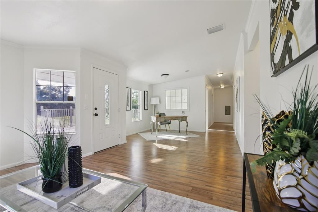 Active With Contract: $219,990 (3 beds, 2 baths, 1904 Square Feet)