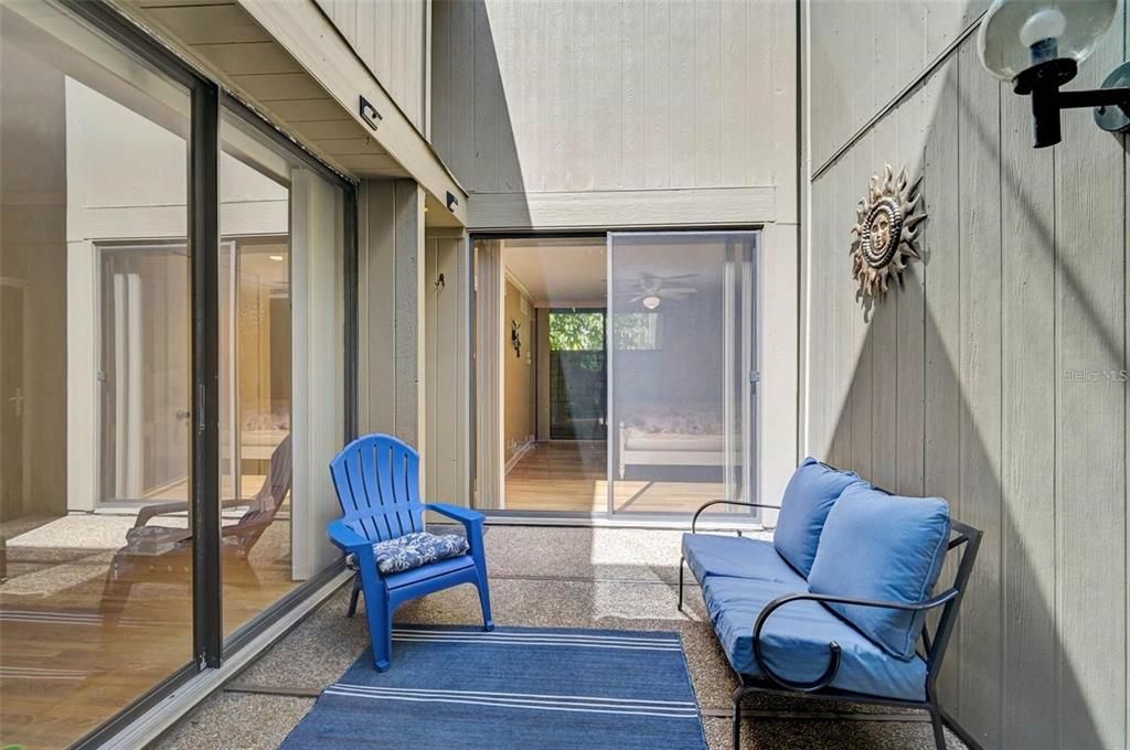 For Rent: $2,000 (2 beds, 2 baths, 1729 Square Feet)