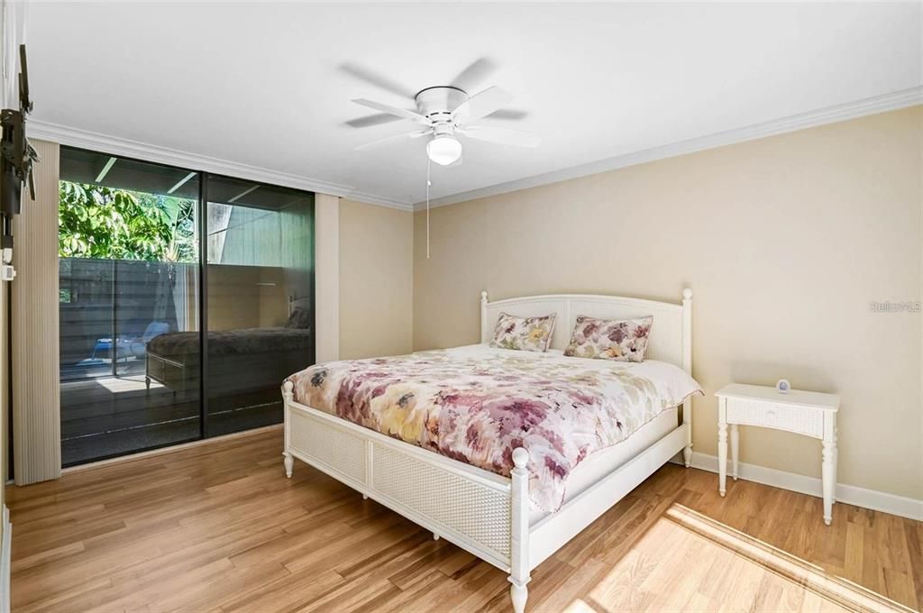 For Rent: $2,000 (2 beds, 2 baths, 1729 Square Feet)