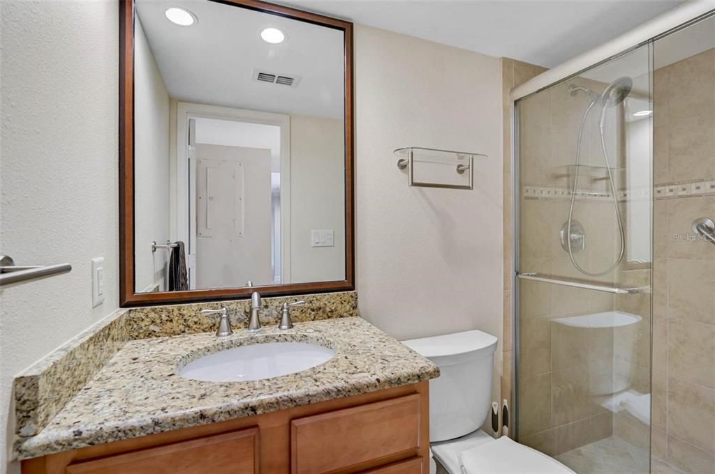 For Rent: $2,000 (2 beds, 2 baths, 1729 Square Feet)