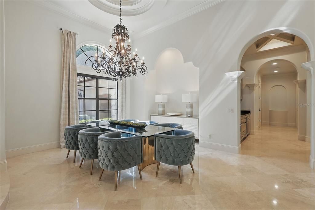 В аренду: $13,000 (5 спален, 5 ванн, 5498 Квадратных фут)