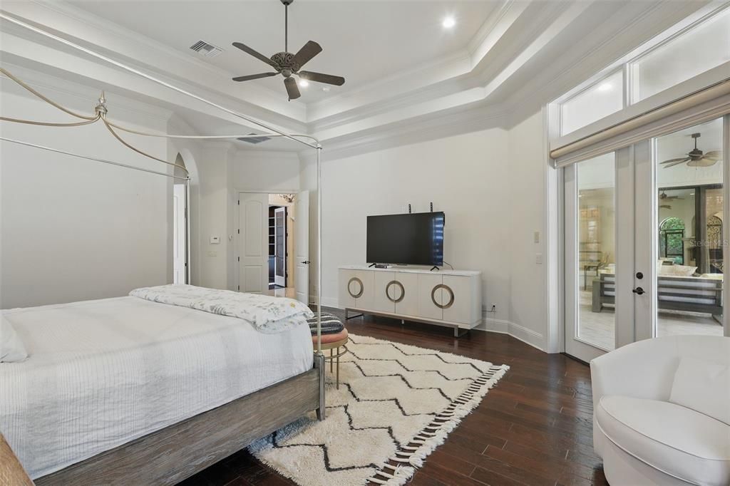 В аренду: $13,000 (5 спален, 5 ванн, 5498 Квадратных фут)