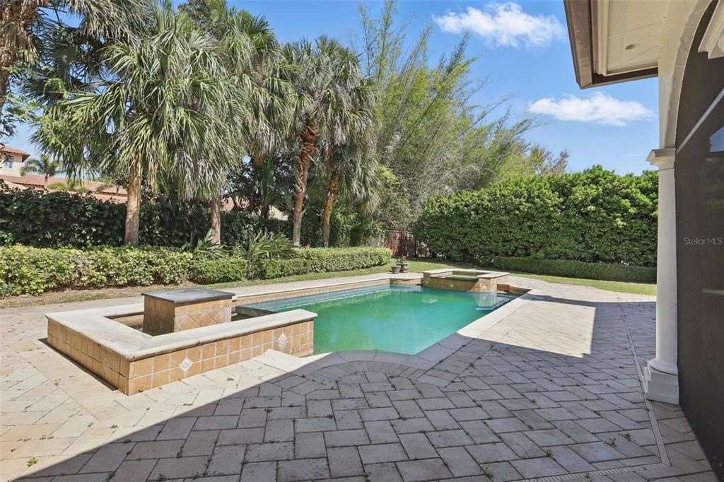 В аренду: $13,000 (5 спален, 5 ванн, 5498 Квадратных фут)