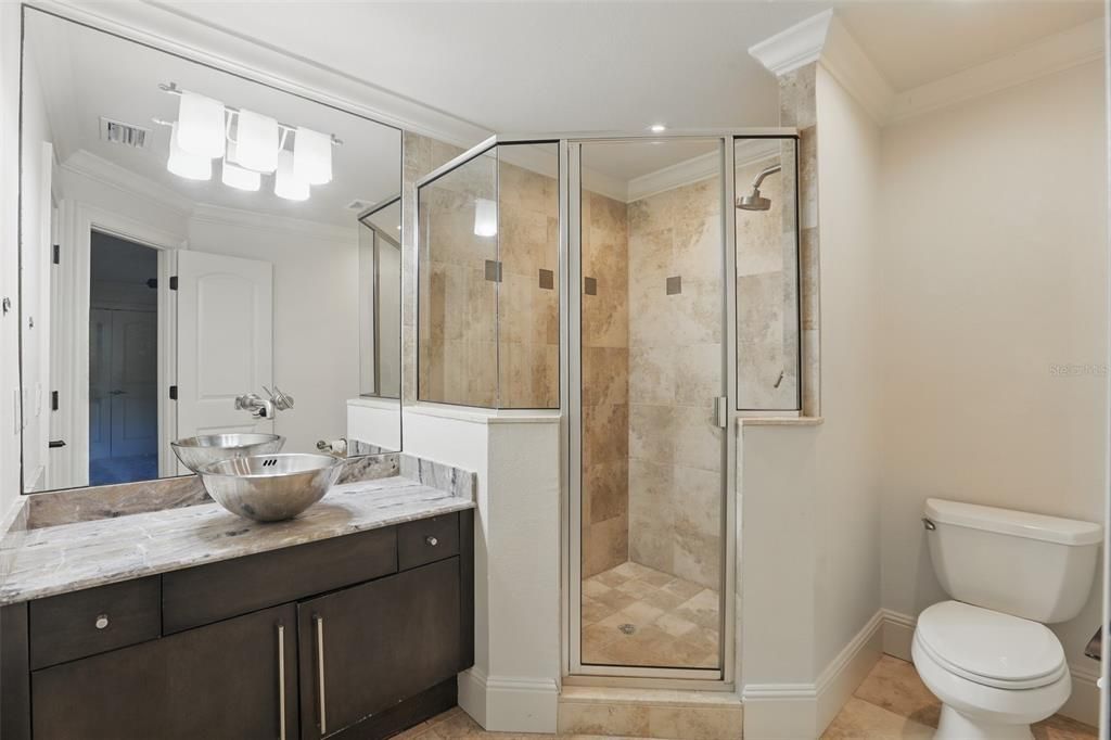 В аренду: $13,000 (5 спален, 5 ванн, 5498 Квадратных фут)