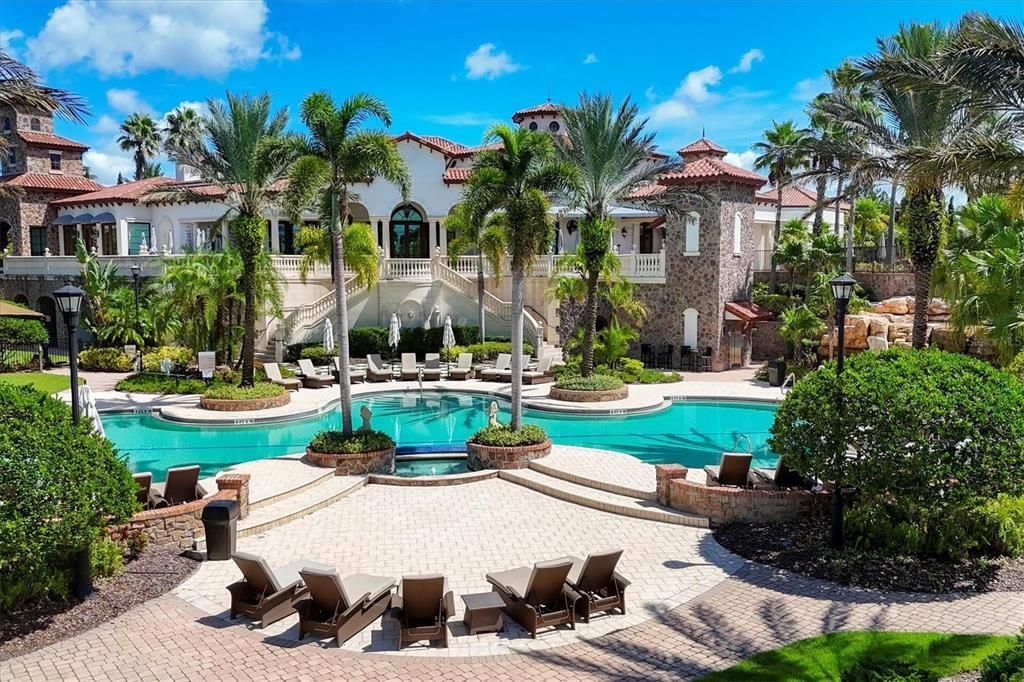 Под контрактом: $2,279,000 (4 спален, 4 ванн, 3610 Квадратных фут)