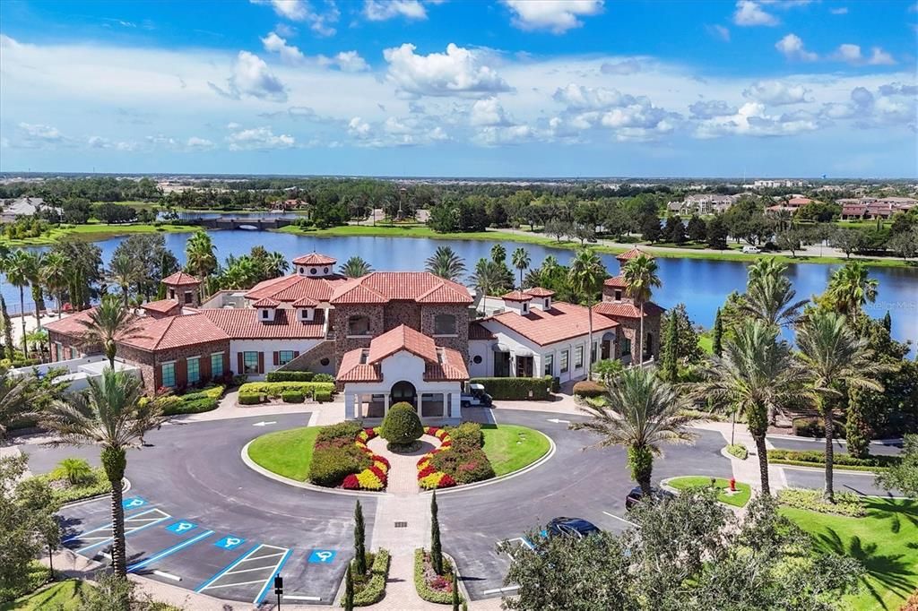 Под контрактом: $2,279,000 (4 спален, 4 ванн, 3610 Квадратных фут)