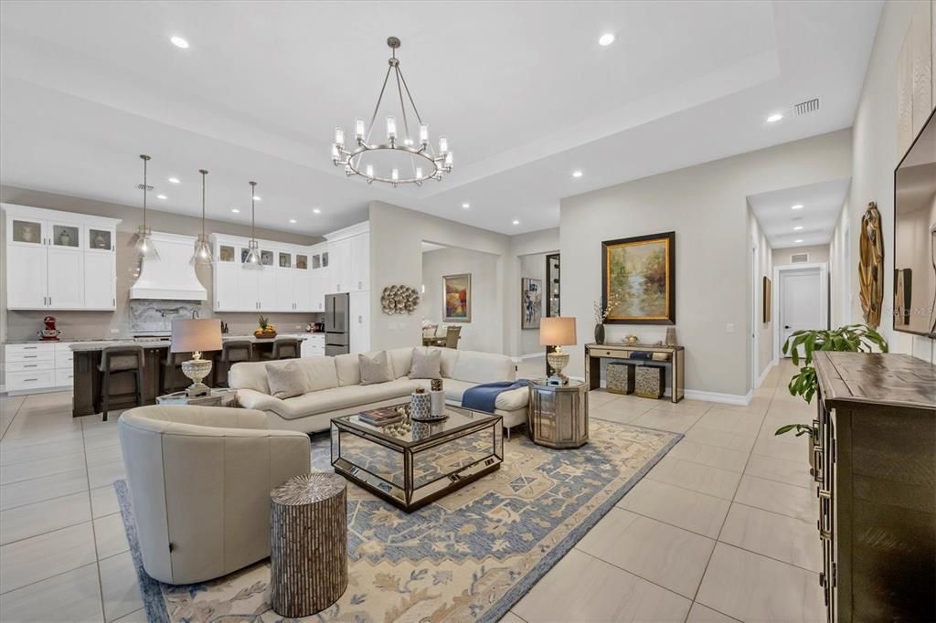 Под контрактом: $2,279,000 (4 спален, 4 ванн, 3610 Квадратных фут)