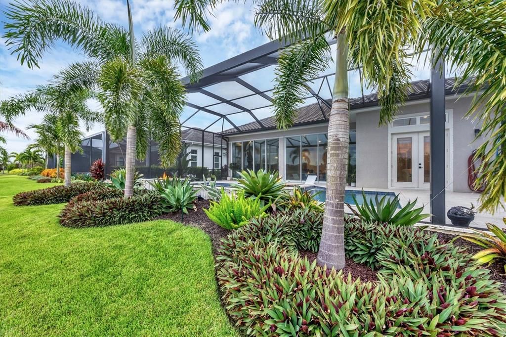 Под контрактом: $2,279,000 (4 спален, 4 ванн, 3610 Квадратных фут)