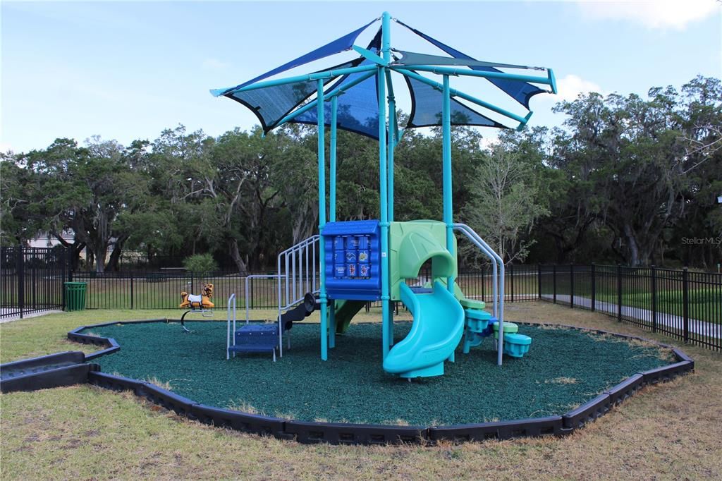 Active With Contract: $2,350 (3 beds, 2 baths, 1824 Square Feet)