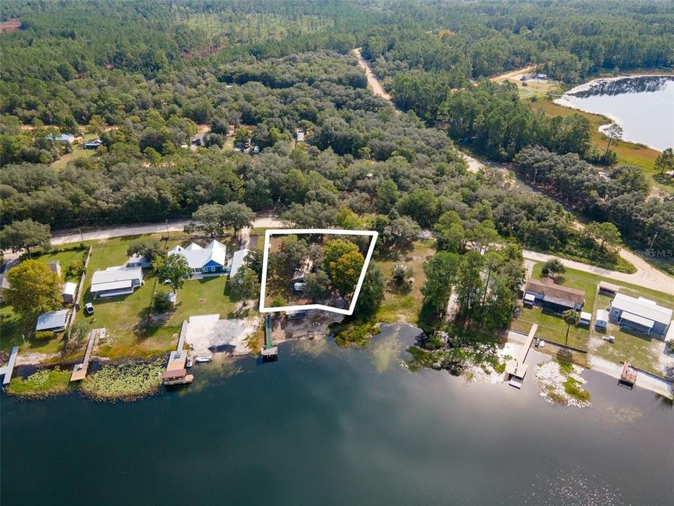 На продажу: $269,900 (3 спален, 2 ванн, 1296 Квадратных фут)