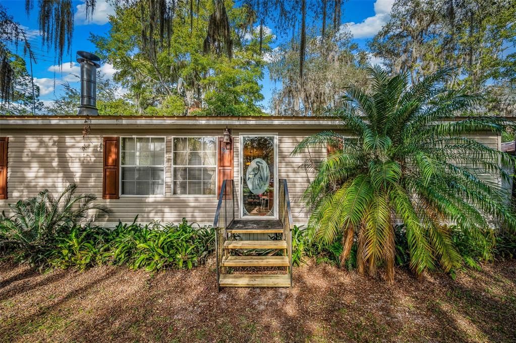 На продажу: $269,900 (3 спален, 2 ванн, 1296 Квадратных фут)