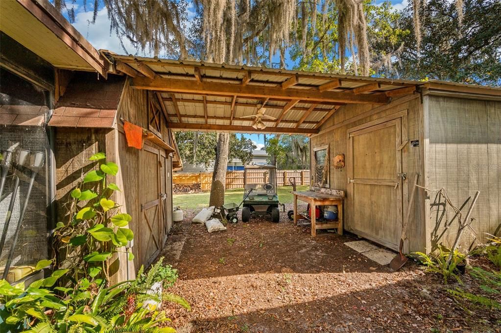 На продажу: $269,900 (3 спален, 2 ванн, 1296 Квадратных фут)