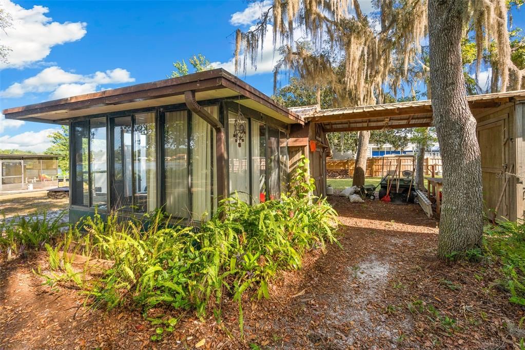 На продажу: $269,900 (3 спален, 2 ванн, 1296 Квадратных фут)