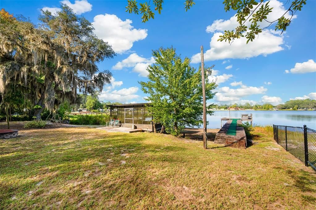 На продажу: $269,900 (3 спален, 2 ванн, 1296 Квадратных фут)