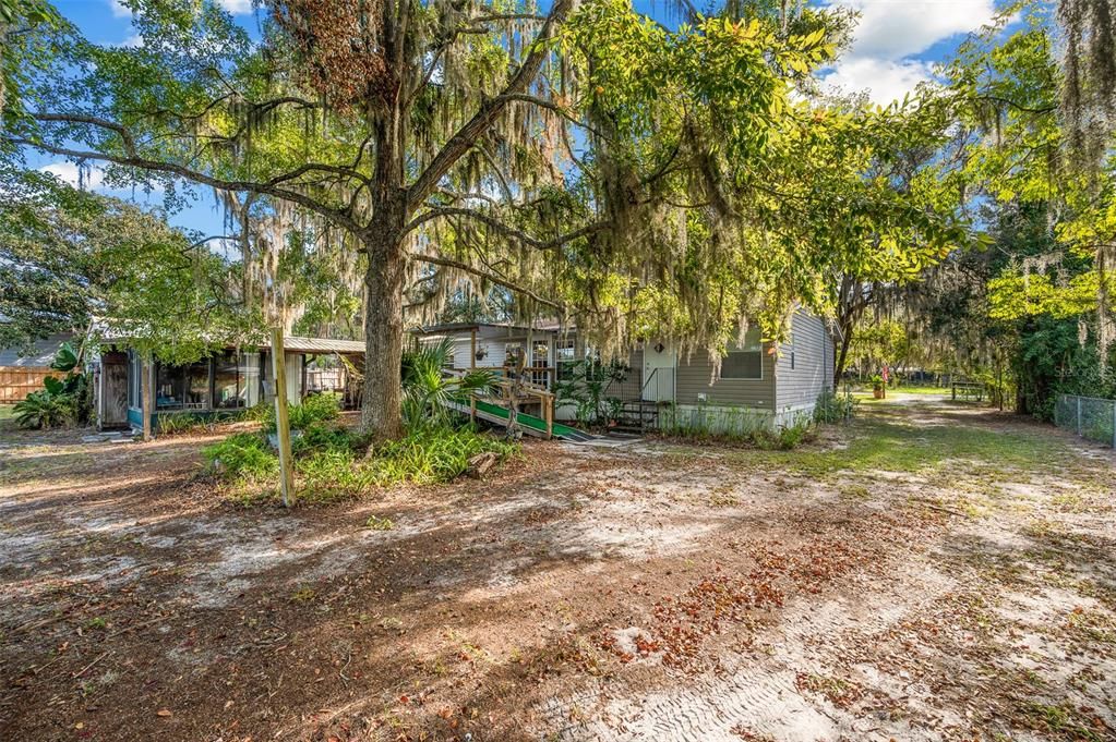 На продажу: $269,900 (3 спален, 2 ванн, 1296 Квадратных фут)