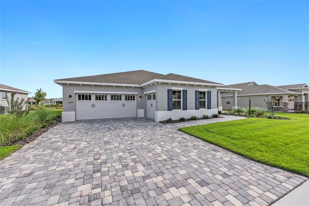 合同活跃: $475,000 (2 贝兹, 2 浴室, 2493 平方英尺)