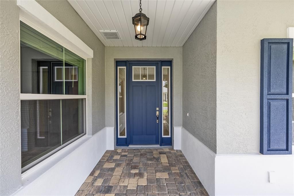 合同活跃: $475,000 (2 贝兹, 2 浴室, 2493 平方英尺)